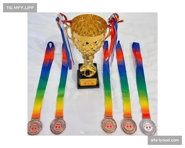 广西师范大学-花椒网球俱乐部联队获男团季军 全国软式网球锦标赛竞争激烈